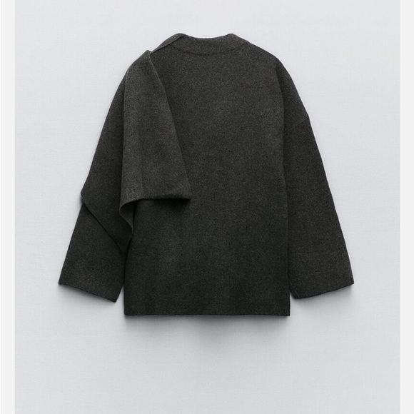 ZARA WOMAN SHORT KNIT COAT WITH ASYMMETRIC SCARF GRAY - Picture 2 of 10